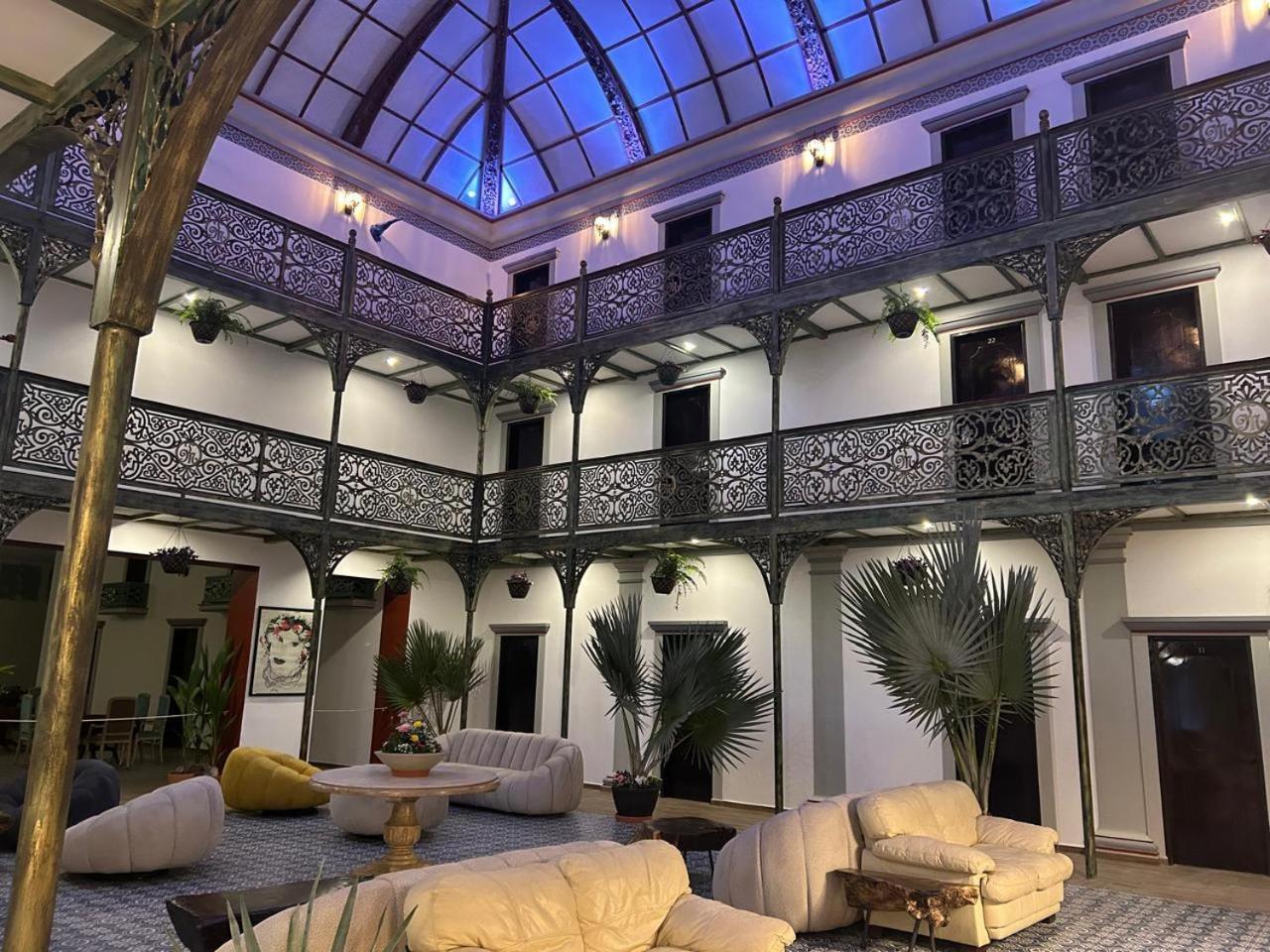 Hotel Tierra Marina Centro Historico Масатлан Экстерьер фото