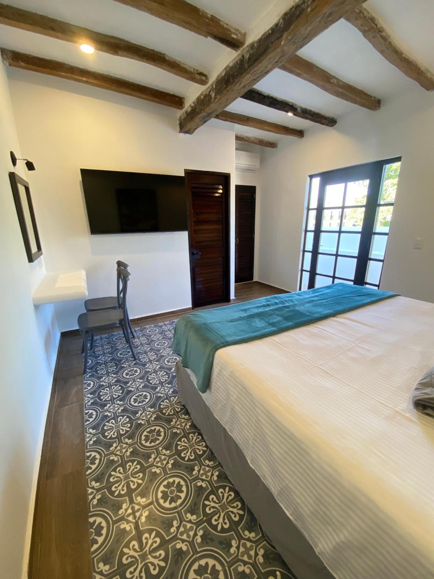 Hotel Tierra Marina Centro Historico Масатлан Экстерьер фото